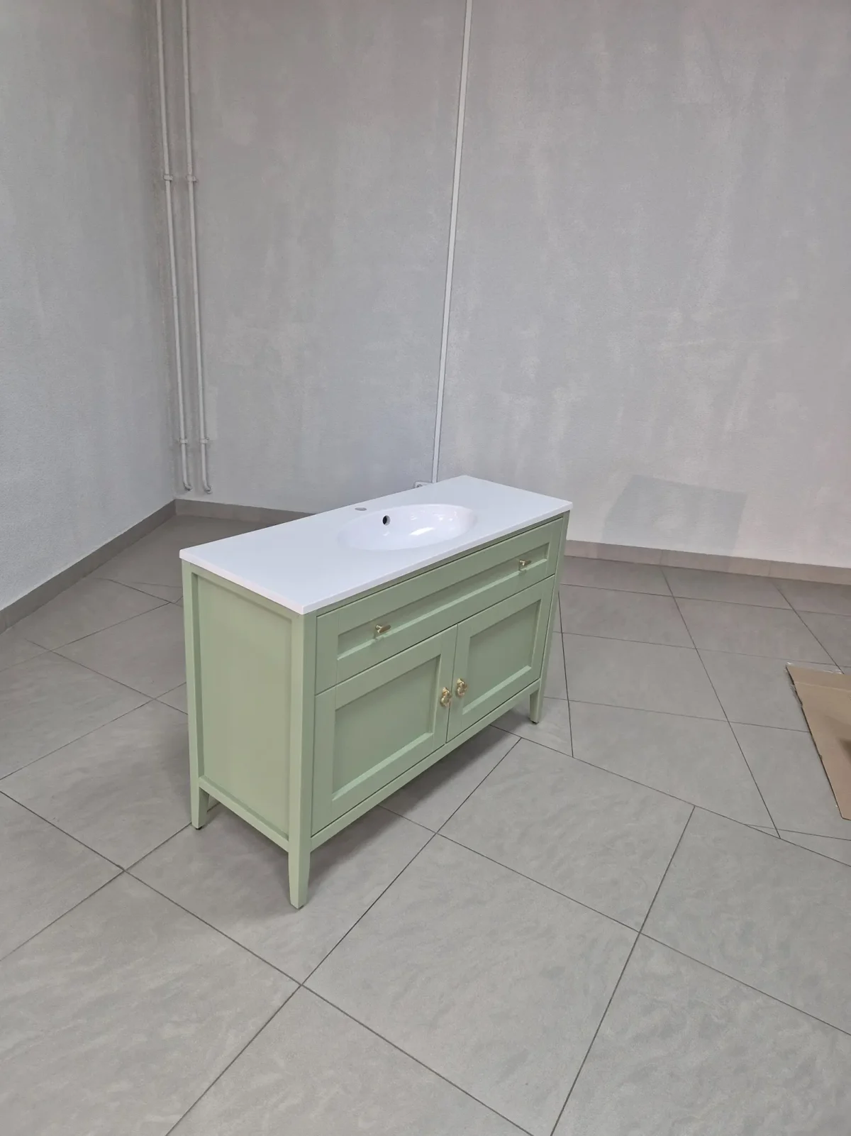 Зеленая тумба под умывальник из массива сосны ВРК 781