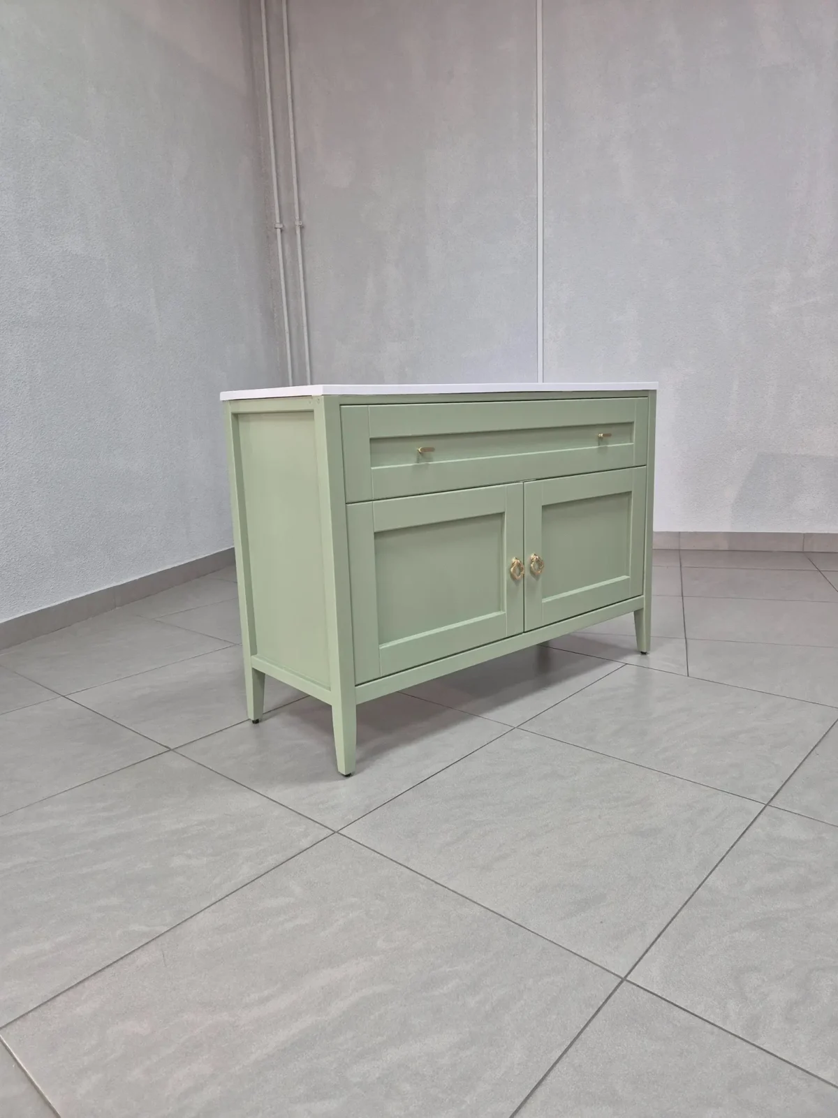 Зеленая тумба под умывальник из массива сосны ВРК 781